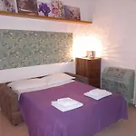 Geena\'S Home